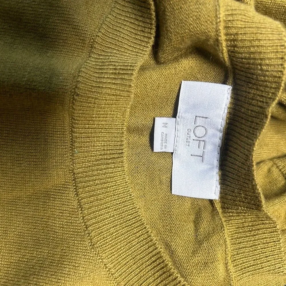 LOFT Outlet Women's Medium Olive Green Ruffle Cap Sleeve Knit Sweater Top